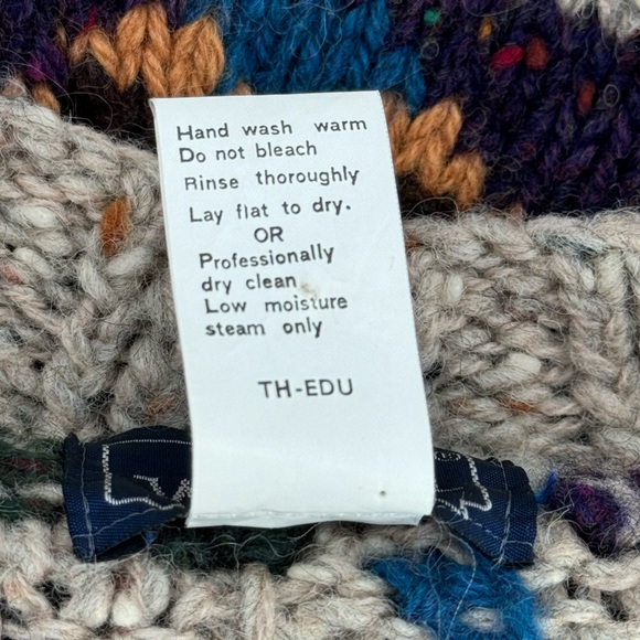 Vintage Woolrich Sweater Women's Crewneck Pullover Geometric 100% Wool | M - Picture 7 of 7